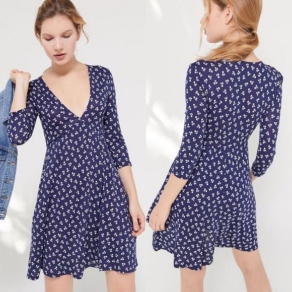 🆕️ UO Mercer Plunging Mini Dress - Picture 1 of 6